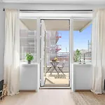 High Standard In Center Апартаменты