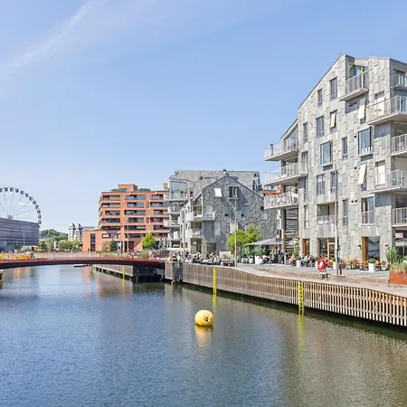 High Standard In Center