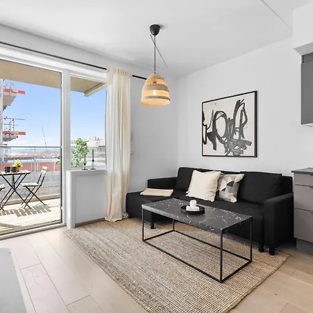 High Standard In Center *