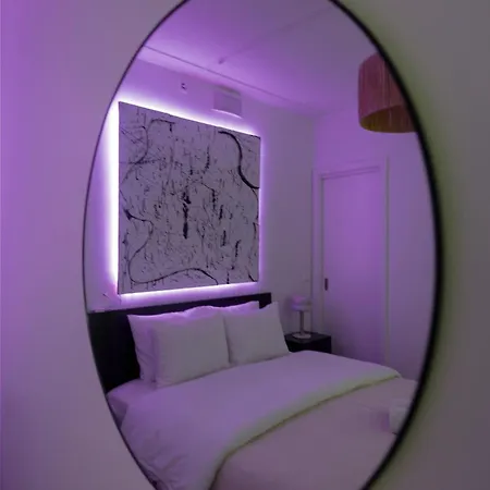 High Standard In Center * Oslo